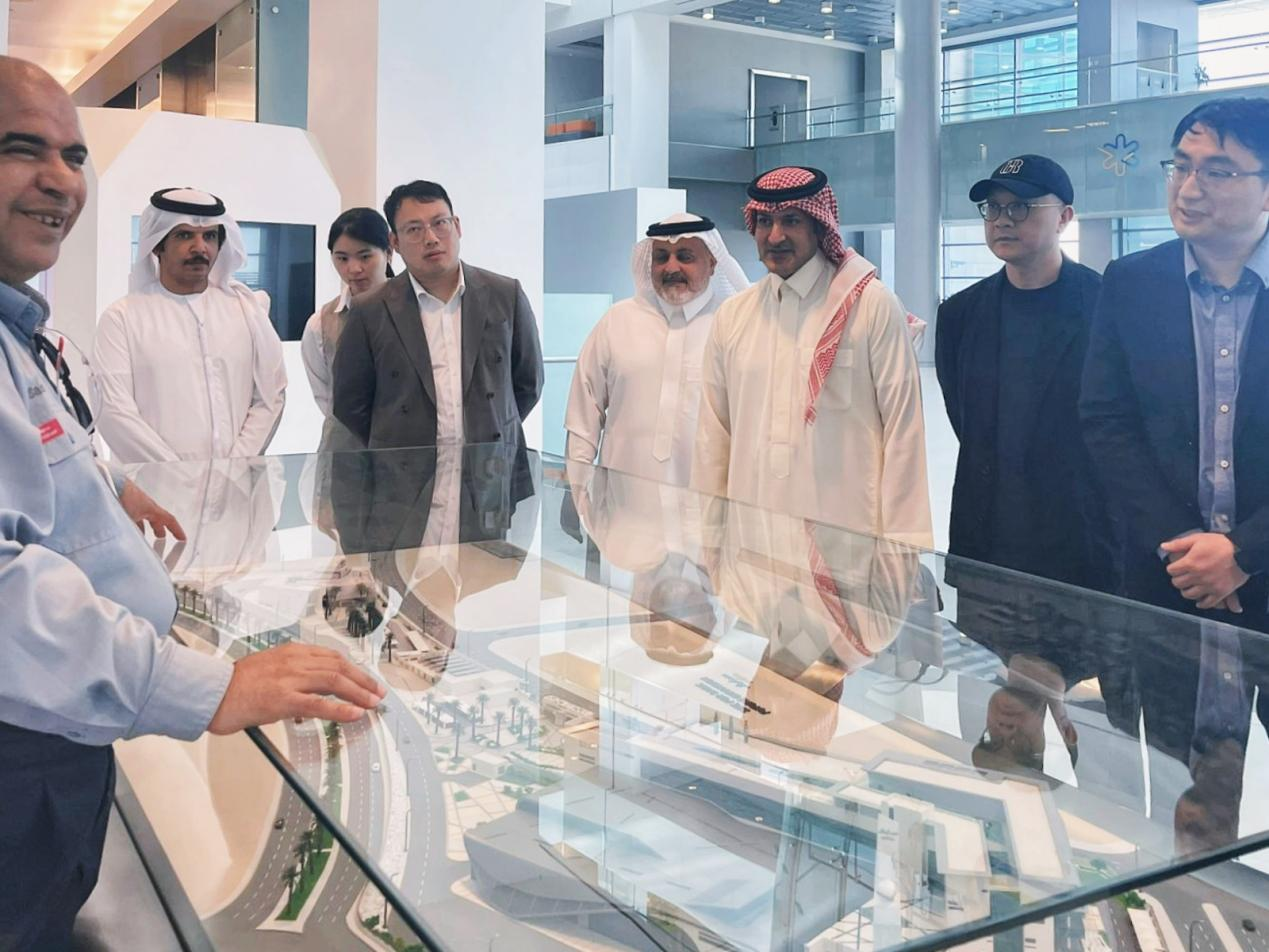 全筑中東代表一行參觀SABIC Home of Innovation2.png